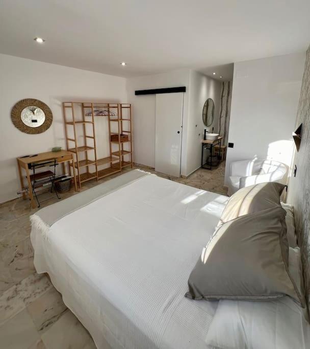 Apartamento A 8Km Sevilla Centro บาเลนกินา เด ลา กอนเซปซิออน ภายนอก รูปภาพ