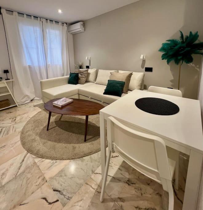 Apartamento A 8Km Sevilla Centro บาเลนกินา เด ลา กอนเซปซิออน ภายนอก รูปภาพ